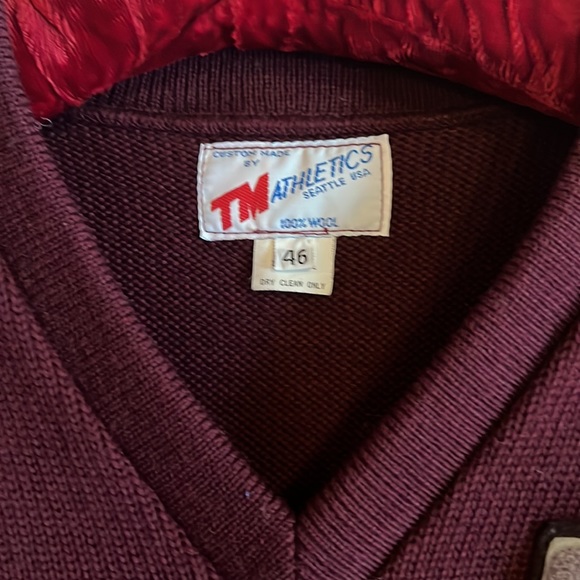 Vintage UNISEX Cheerleader Varsity Letterman Sweater 100% Wool - Picture 4 of 14